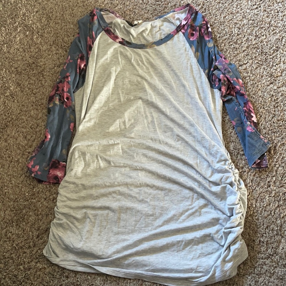 Three Quater length sleeve Maternity top 🤰🏽